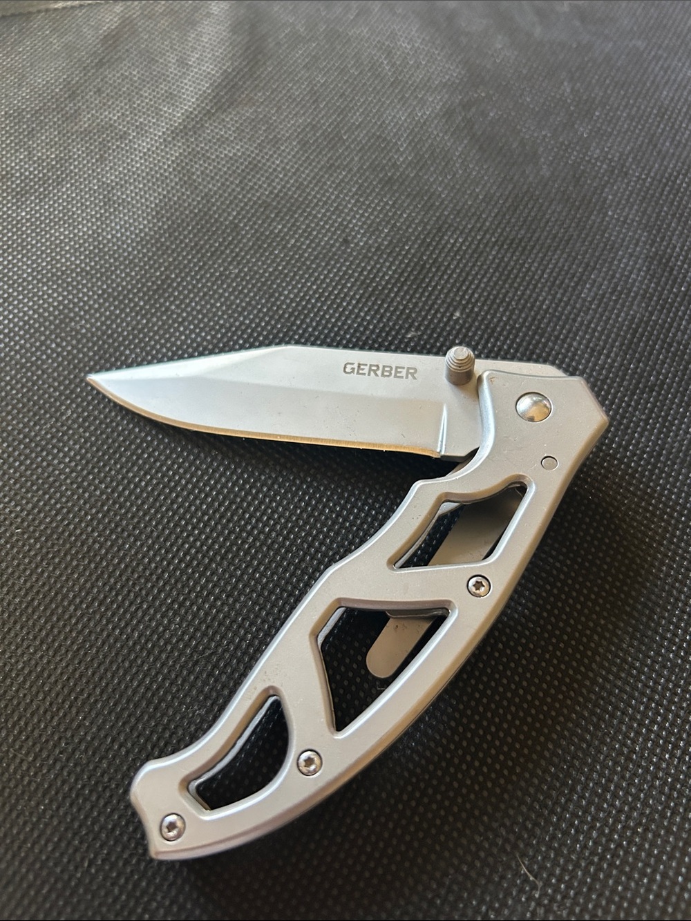 Vintage Gerber Paraframe folding pocket knife, EDC Classic Gerber Craftsmanship